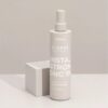 Indola Blonde Expert Insta Strong Restoring Spray 300ml - Sfeerbeeld 2 Vakkappers