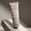 Indola Blonde Expert Insta Strong Shampoo - Sfeerbeeld 2 Vakkappers