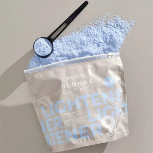 Indola Blonde Expert Lightener 9+ 450gr - Sfeerbeeld 3 Vakkappers