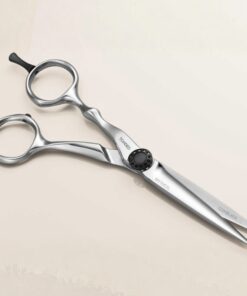 Tondeo Mythos Black Linkshandige Knipschaar - Sfeerbeeld Vakkappers