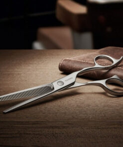 Tondeo Premium Line Earl 38 Coupeschaar - Sfeerbeeld Vakkappers