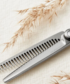 Tondeo Premium Line Orgaenic Two 24 Coupeschaar - Sfeerbeeld Vakkappers