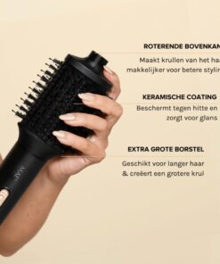 MAE Grote Volume Borstel voor Airstyler II - Sfeerbeeld Vakkappers